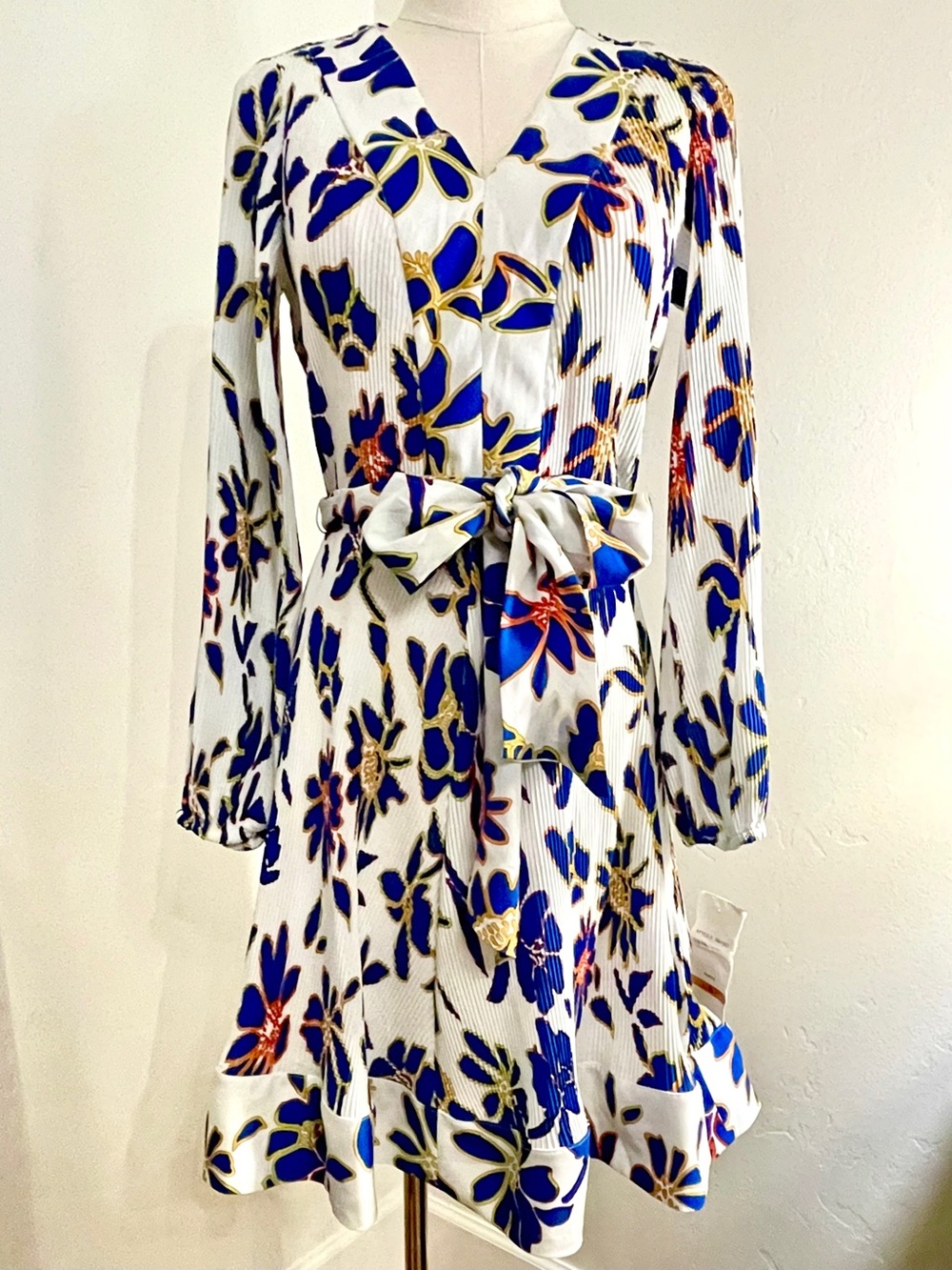 Taylor Floral Mini Dress S White Sapphire V‎ Neck Flare Party Dress - Picture 2 of 10